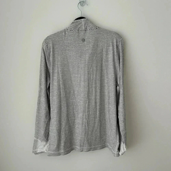 Lululemon 1/4 zip  striped running shirt - Picture 10 of 12